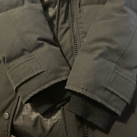 Canada Goose Jacket - Picture 14 of 16